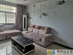 房屋出租，地理位置生活方便，房屋干凈整潔！