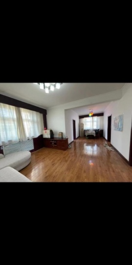 房屋布局合理，適合一家人居住。